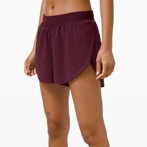 Lululemon Find Your apace 3” Lined Short Size 10